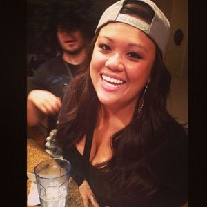 Meet your Posher, Tina